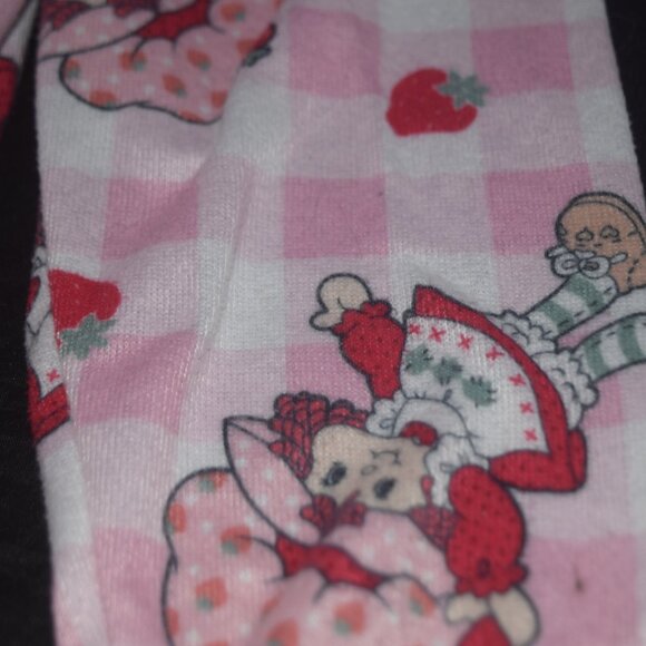 Strawberry Shortcake 3 pc pajama set 4T - Picture 2 of 6